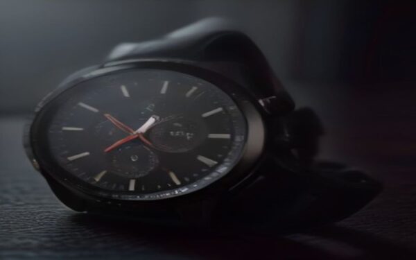 Motorola Watch Review: Fun Fitness Tracker Alternative